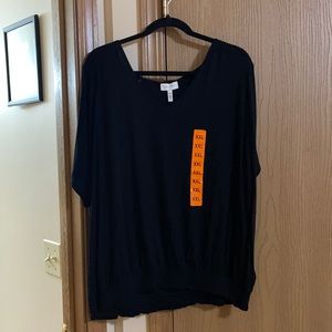 Jessica Simpson V-neck ribbed bottom blouse